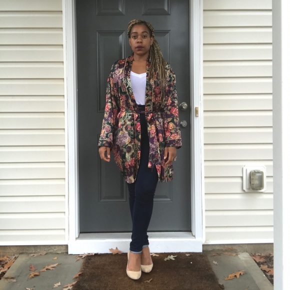 Dark Floral Gold Rope Duster Robe - Picture 5 of 6